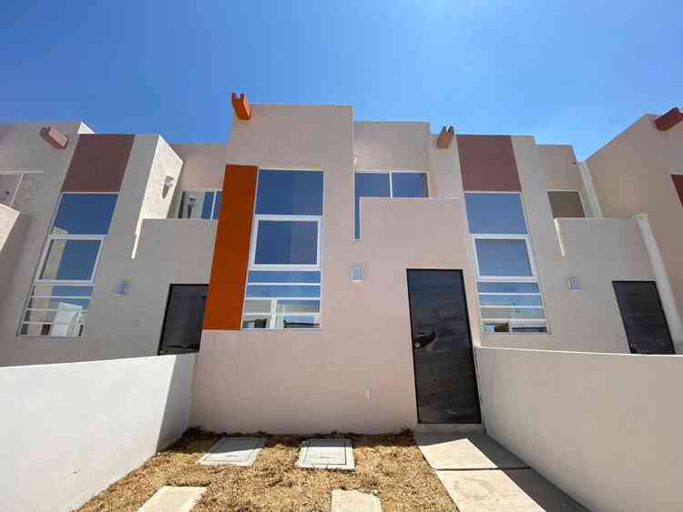casa en venta paseo de los nardos fraccionamiento la florida otzolotepec mexico pgaUtQN